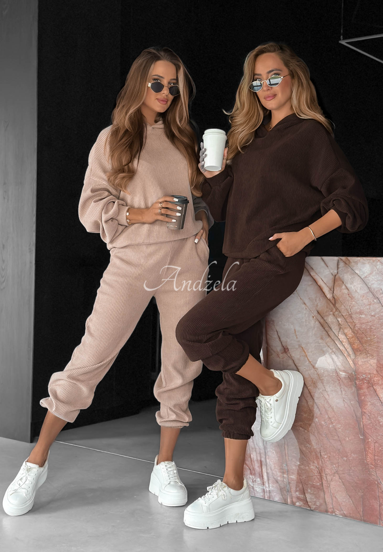 Set din catifea reiată cu hanorac cu glugă și pantaloni din bumbac Quiet Confidence