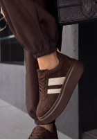zamszowe Adidași na platformie City Motion ciocolatii