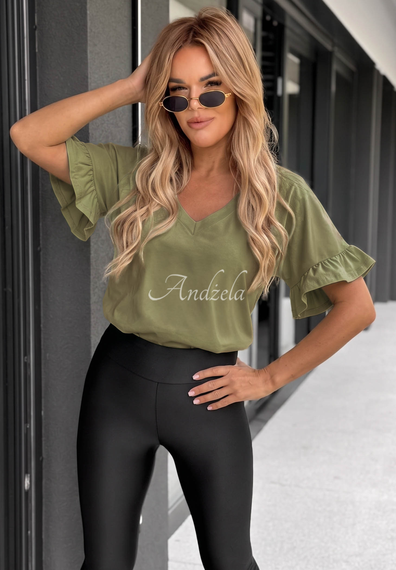 Tricou din bumbac cu volănașe Ask For More