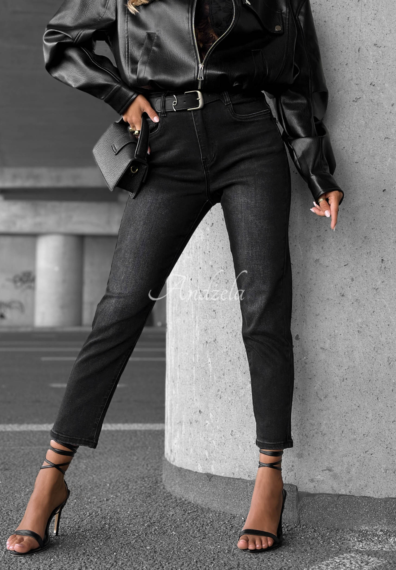 Blugi mom fit cu curea Best Moment