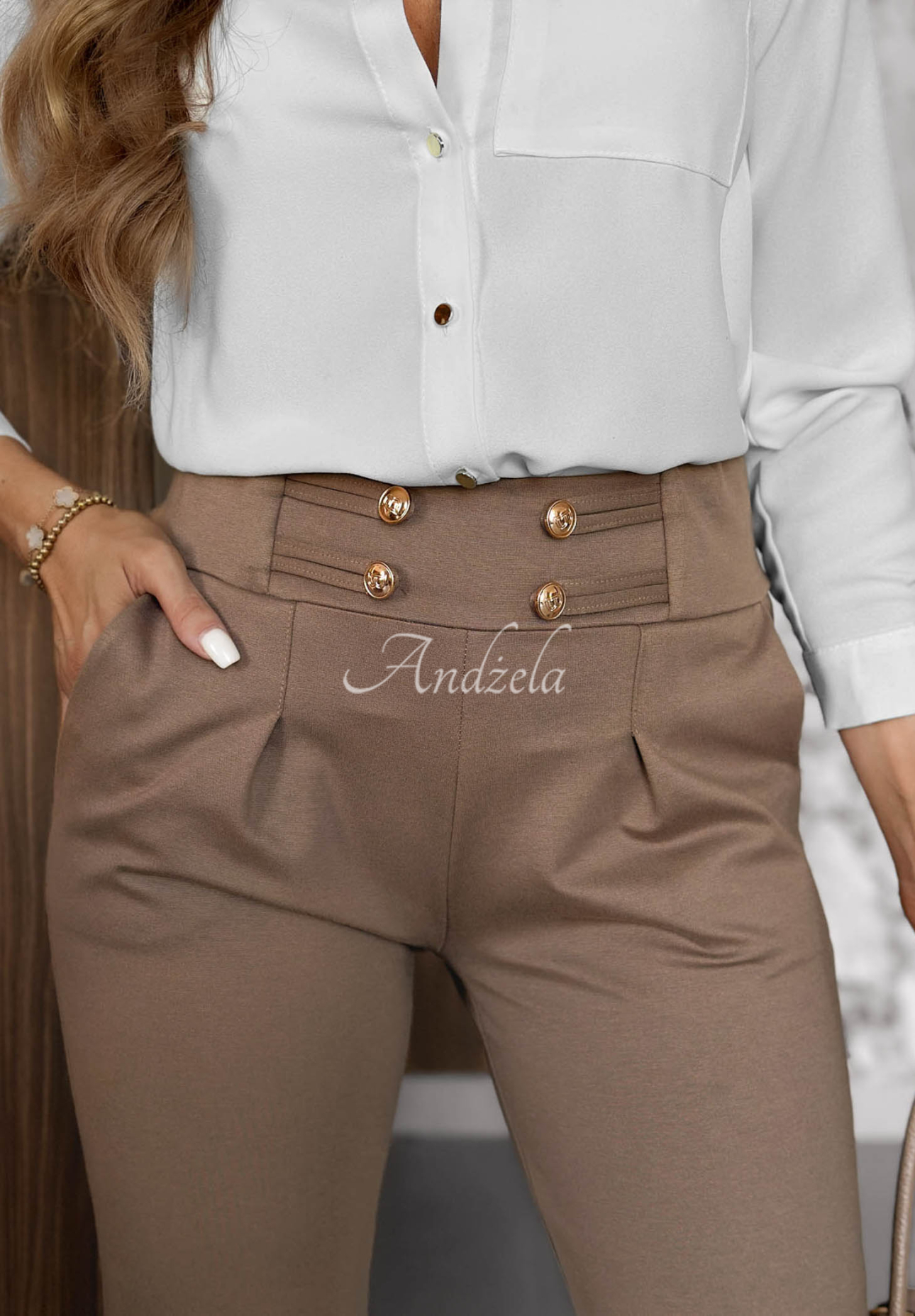 Pantaloni din vâscoză cu nasturi Hello There