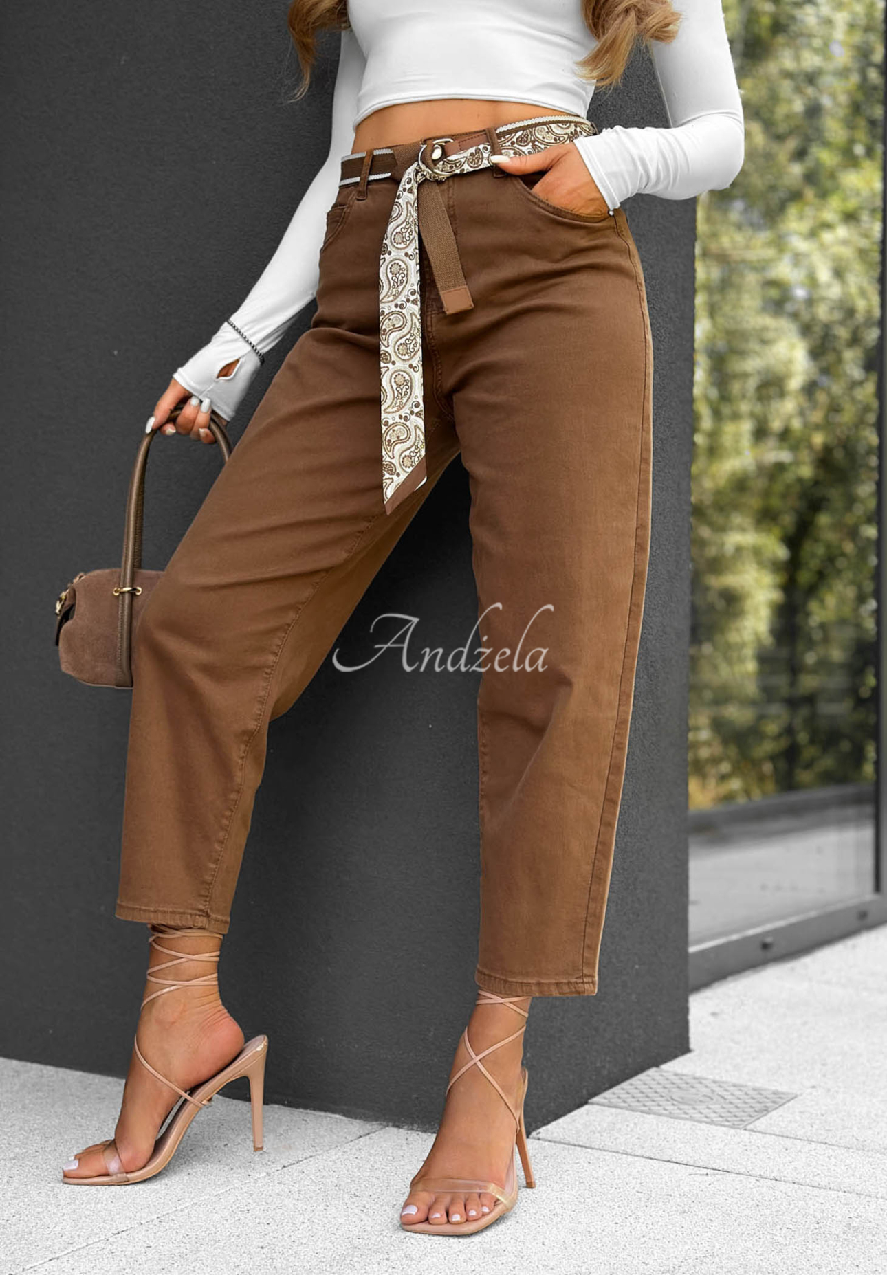 Blugi mom fit cu curea Sun Fade