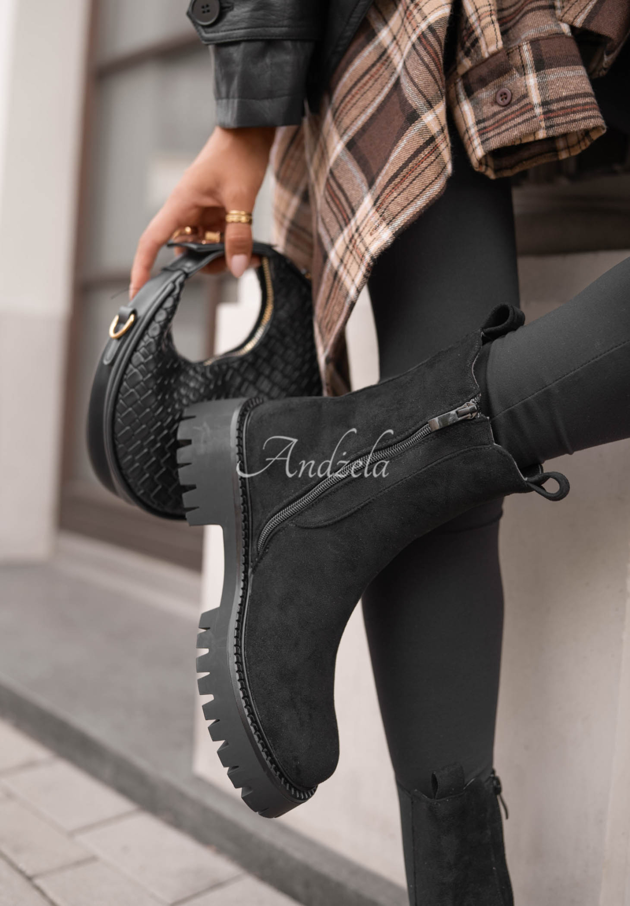Botine din piele întoarsă Timeless Step