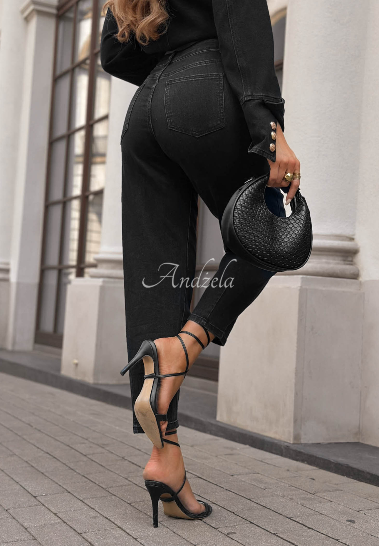 Blugi mom fit Lost Message