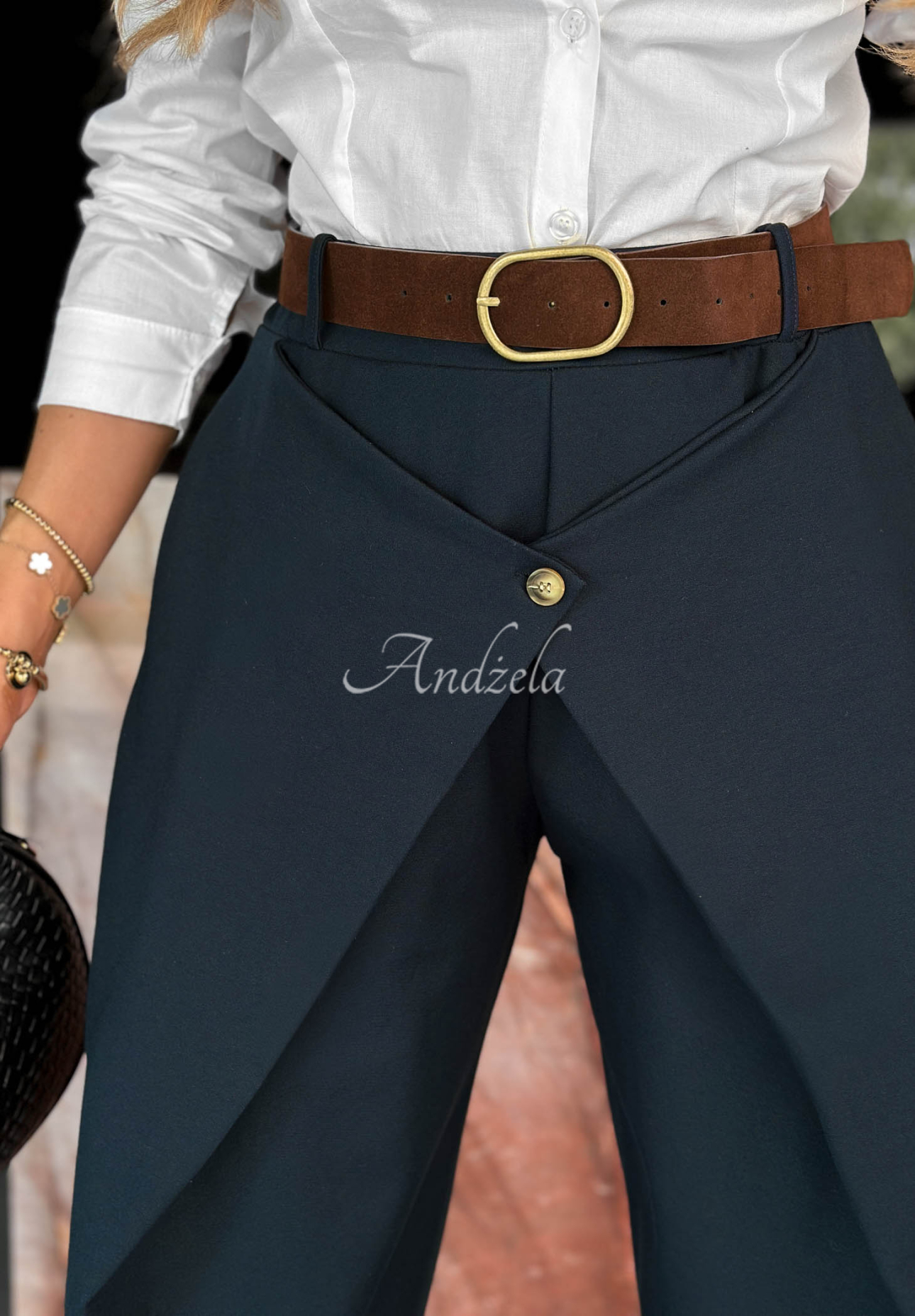 Pantaloni din vâscoză cu partea din față petrecută Cozy Trails