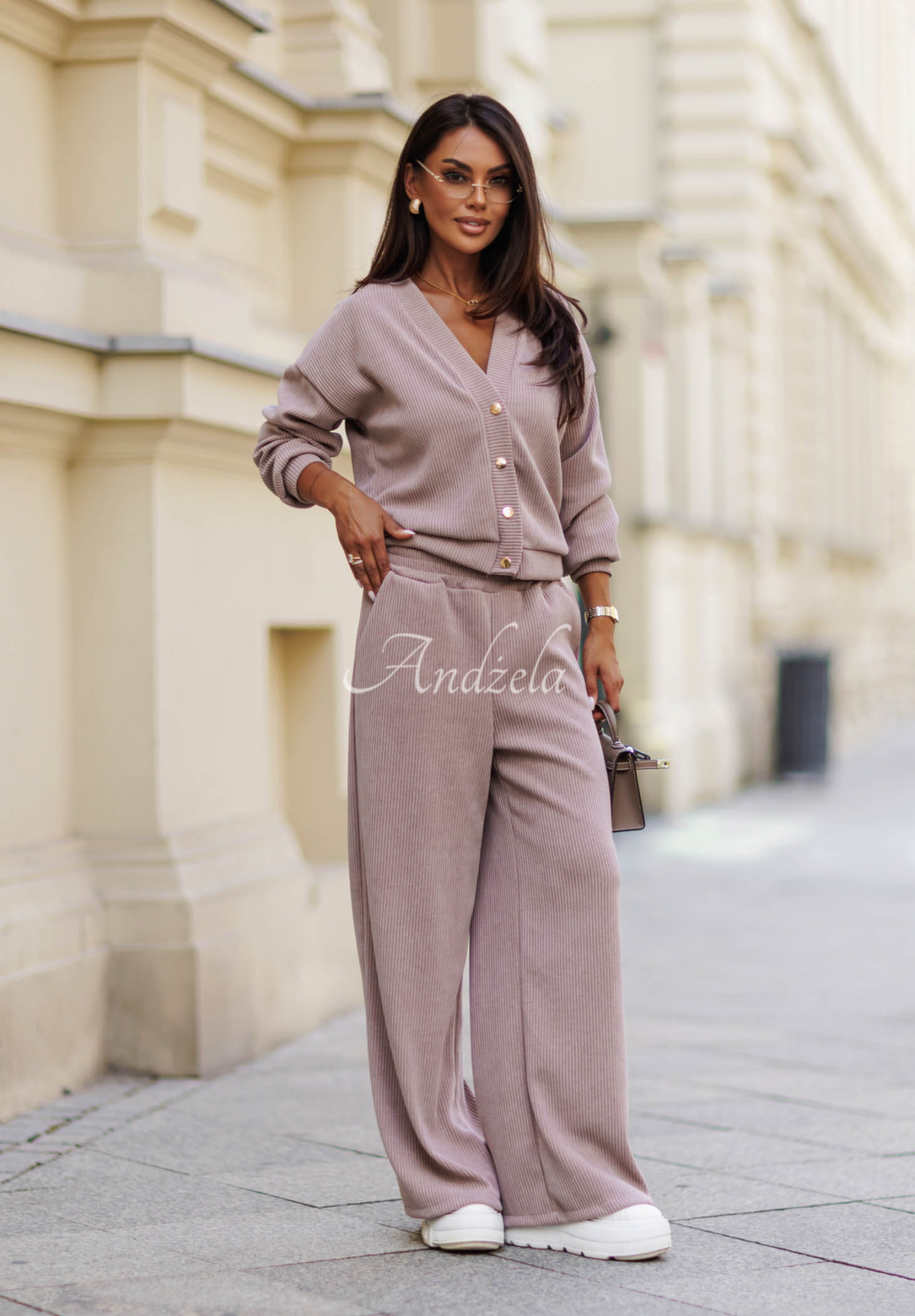 Compleu din catifea reiată din bumbac cu bluză și pantaloni wide leg Simple Escape