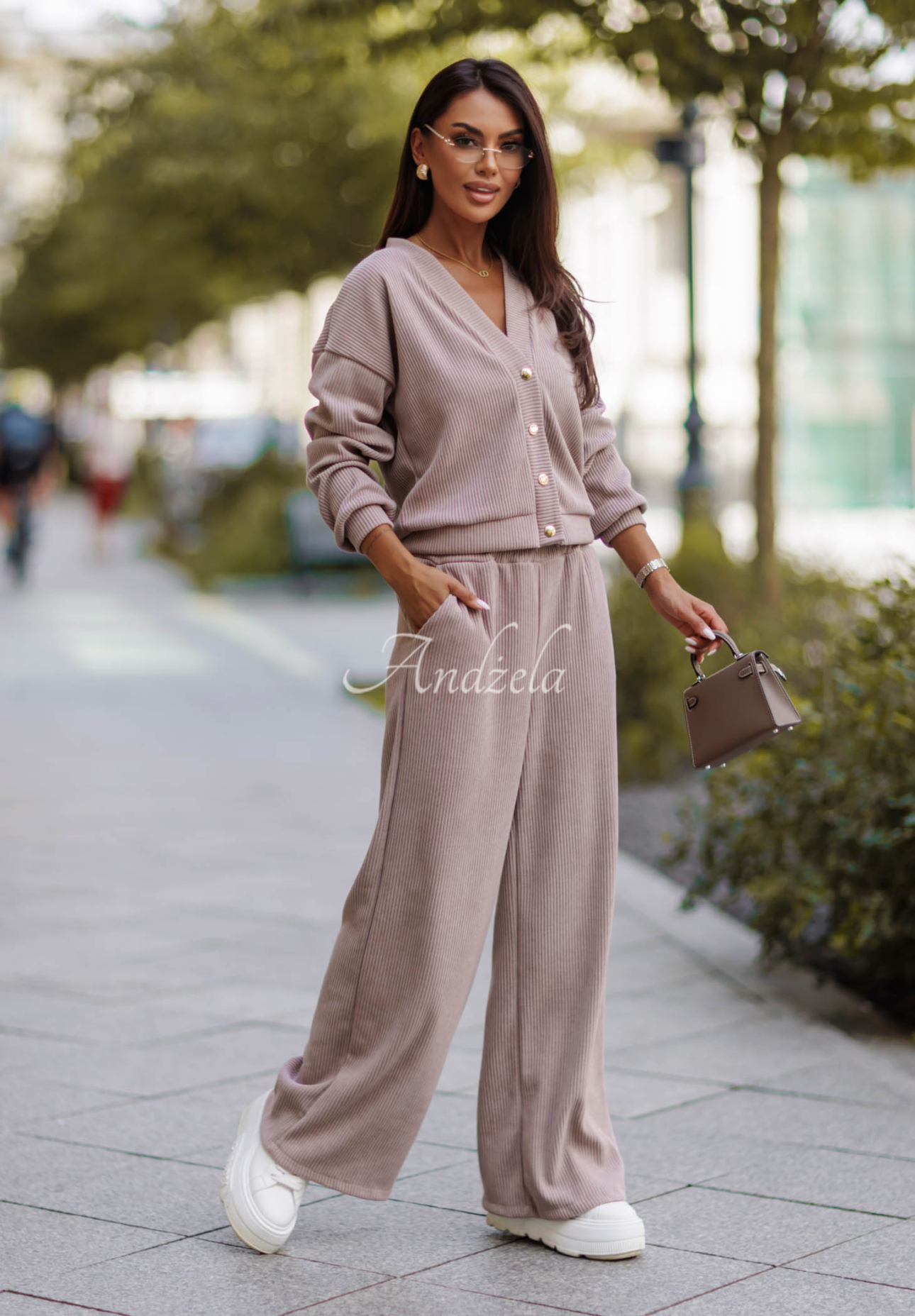 Compleu din catifea reiată din bumbac cu bluză și pantaloni wide leg Simple Escape