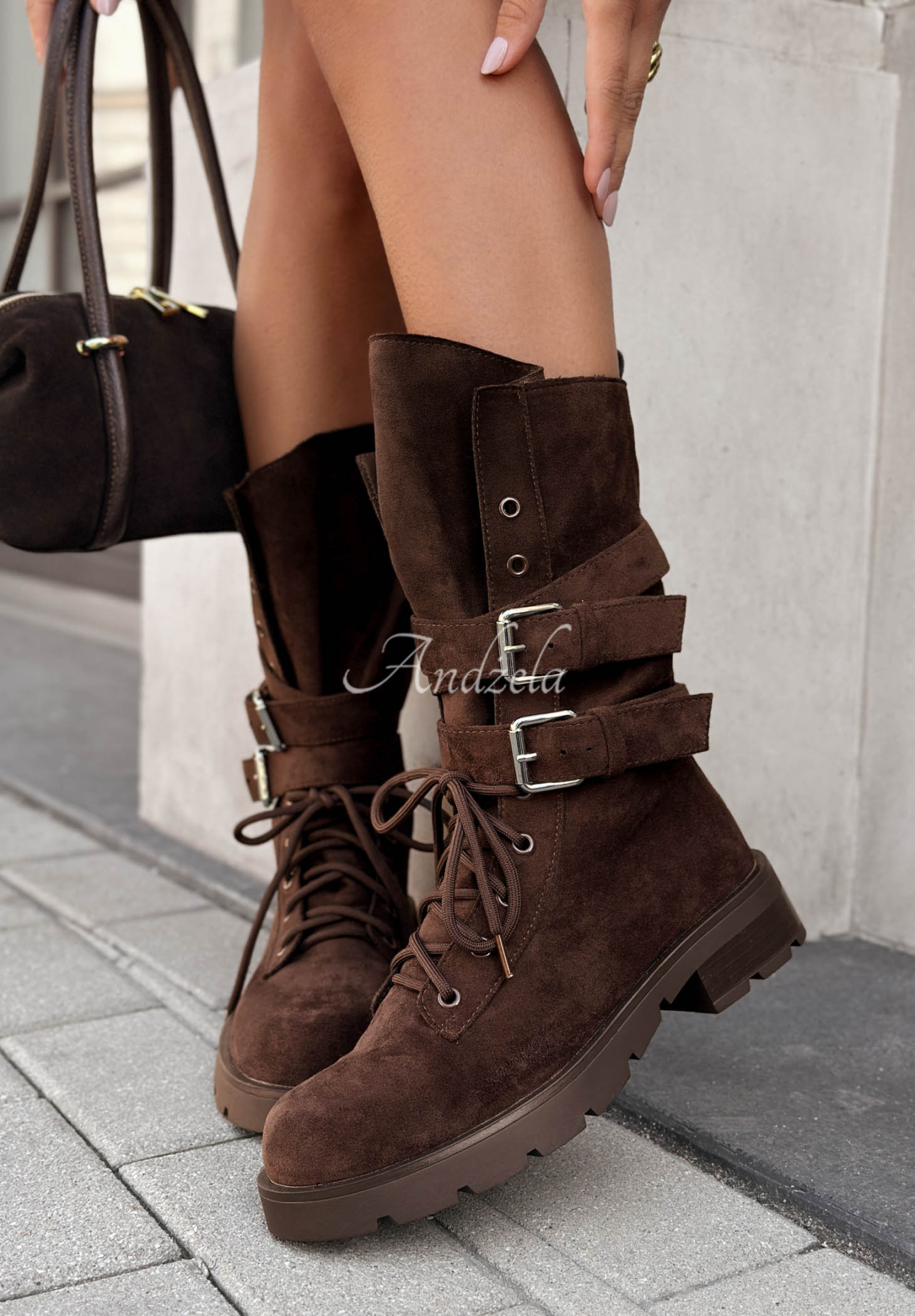 Botine tip bocanci din piele întoarsă cu catarame Modern Walk