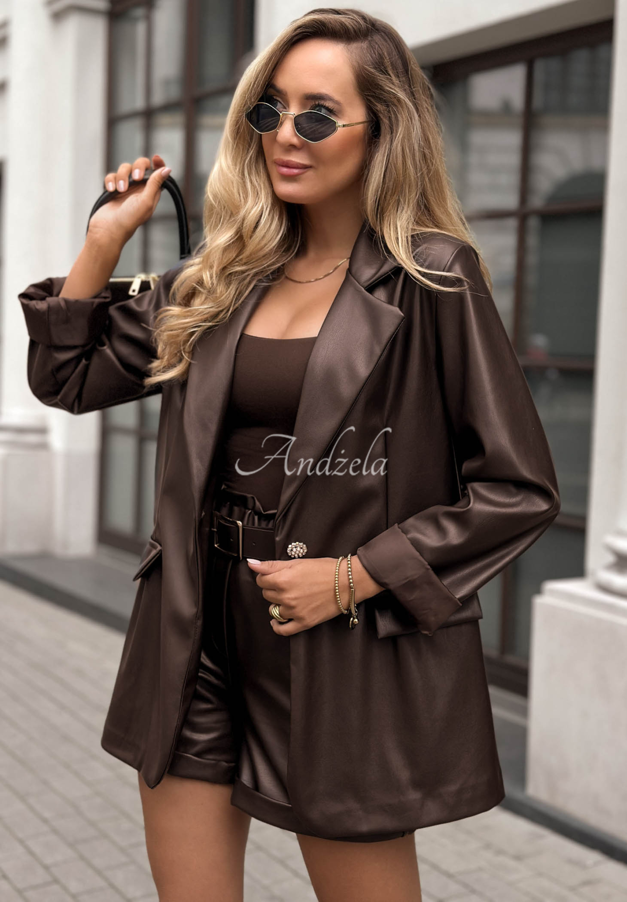 Sacou din piele cu închidere Sassy Fall