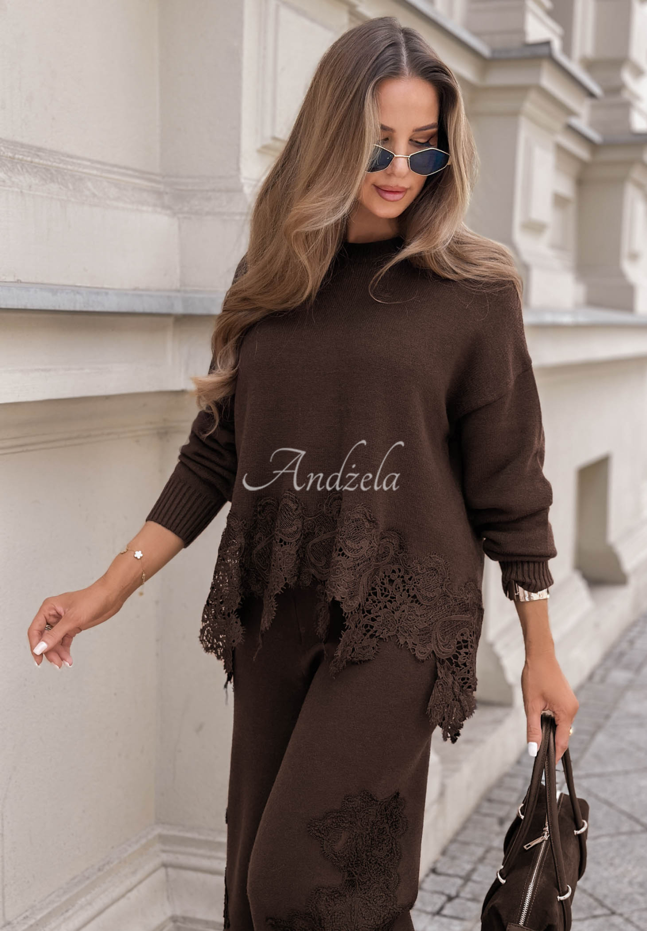 Pantaloni wide leg din viscoză cu dantelă Brown Sugar
