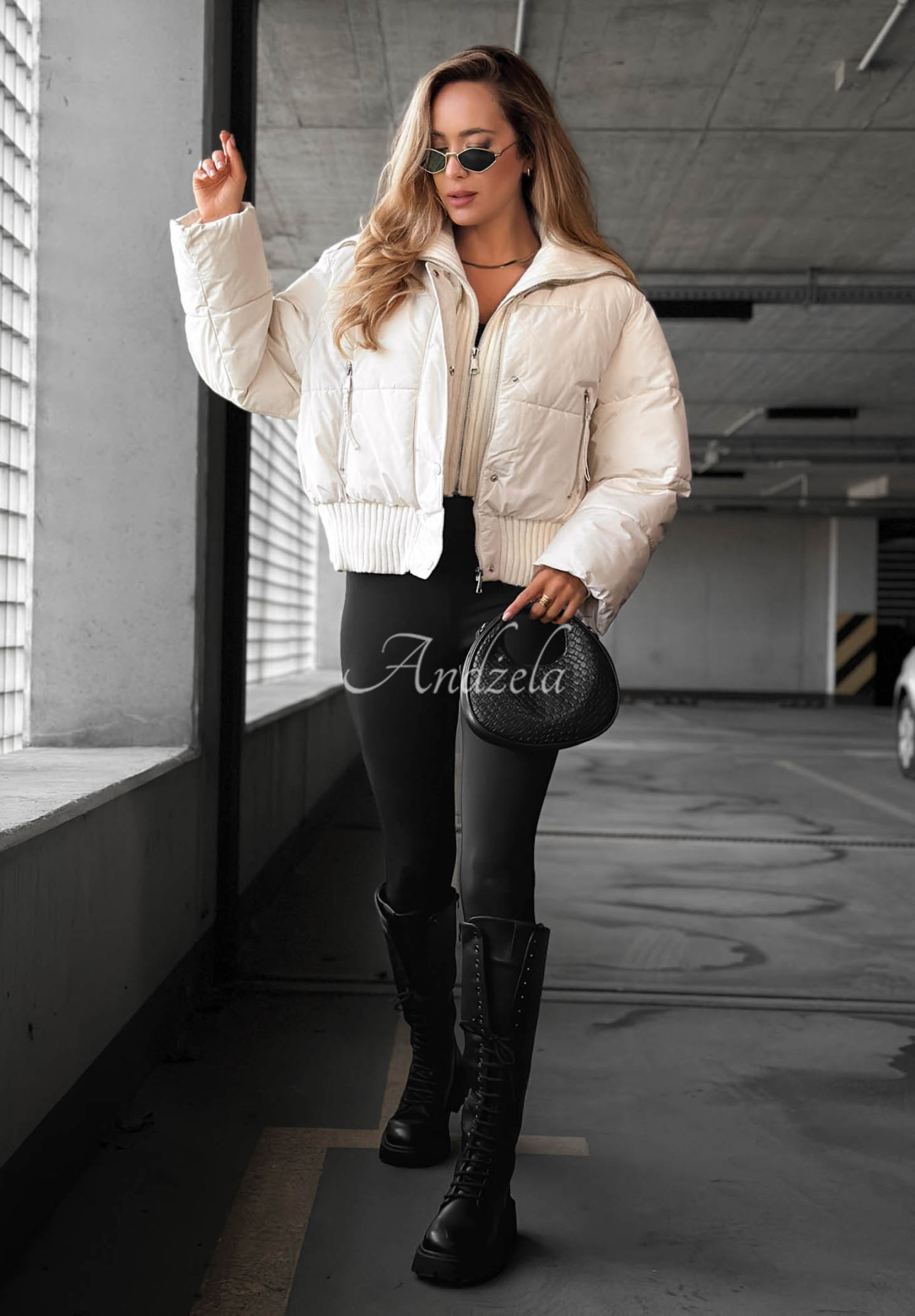 Geacă scurtă matlasată cu guler din material textil Simple Layer