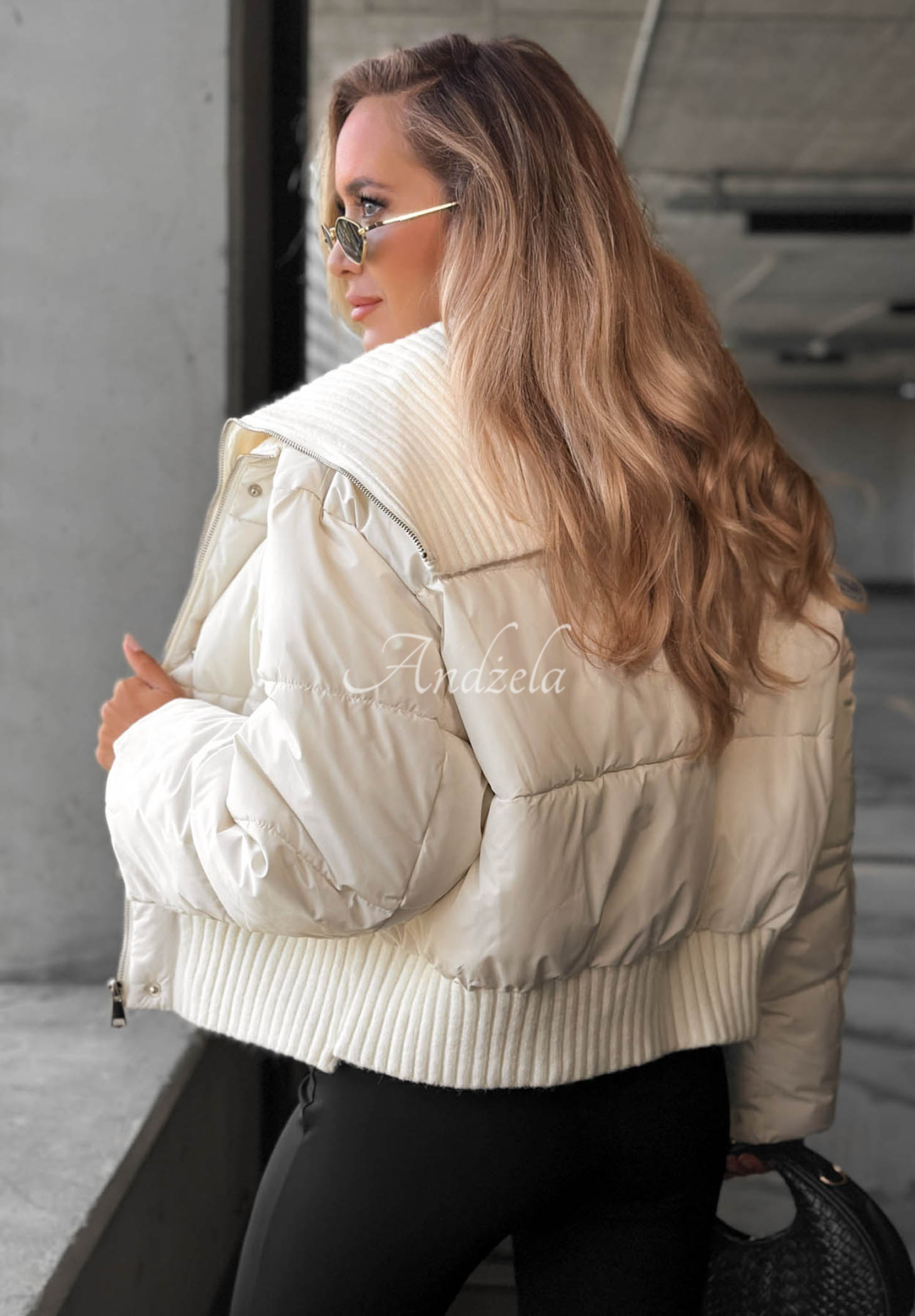 Geacă scurtă matlasată cu guler din material textil Simple Layer