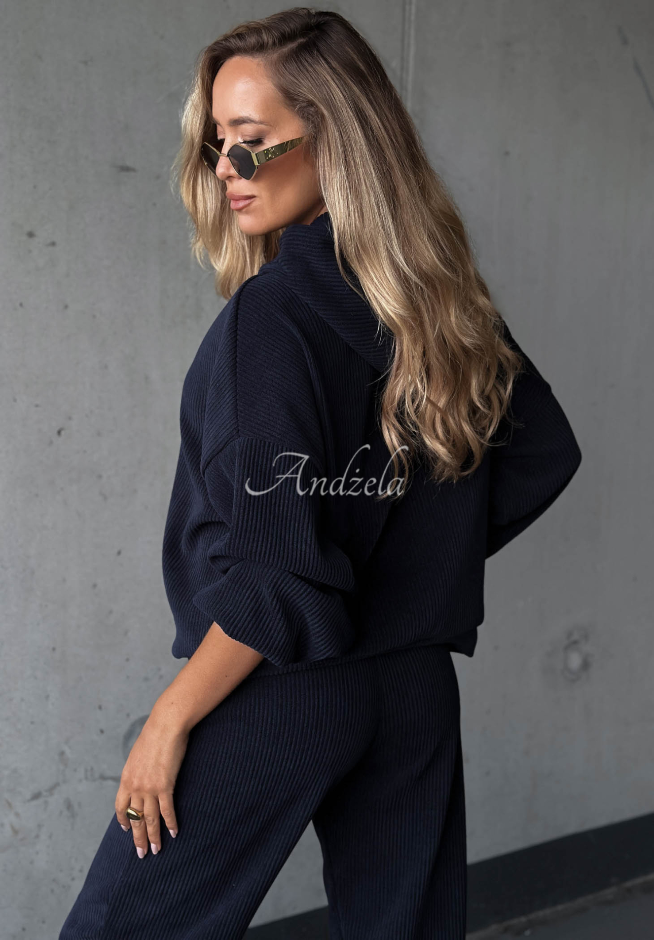 Set din catifea reiată cu hanorac cu glugă și pantaloni din bumbac Quiet Confidence