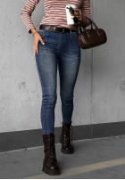Pantaloni din denim skinny z paskiem Worth Knowing albastre