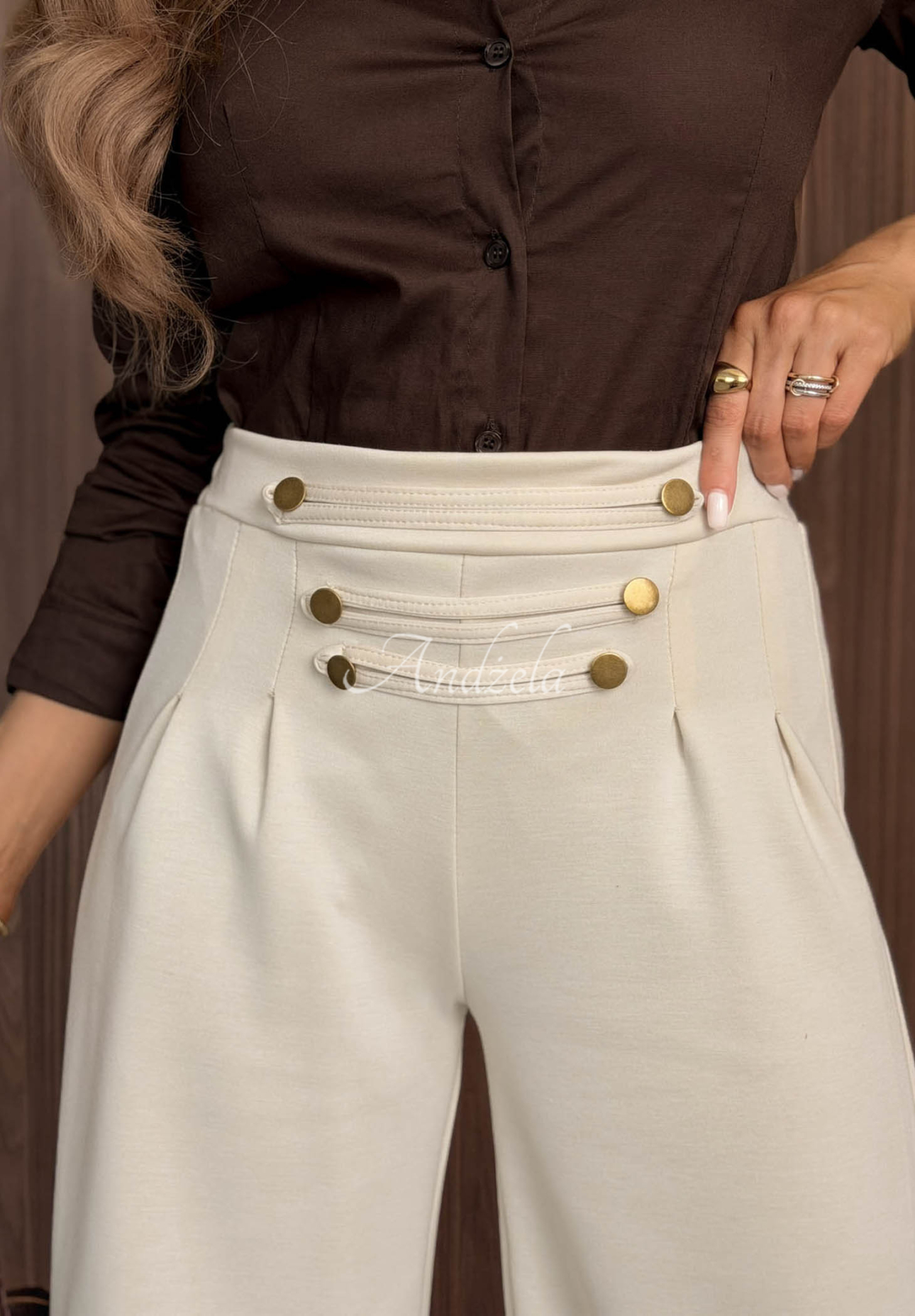 Pantaloni wide leg din viscoză cu nasturi Gentle Pause