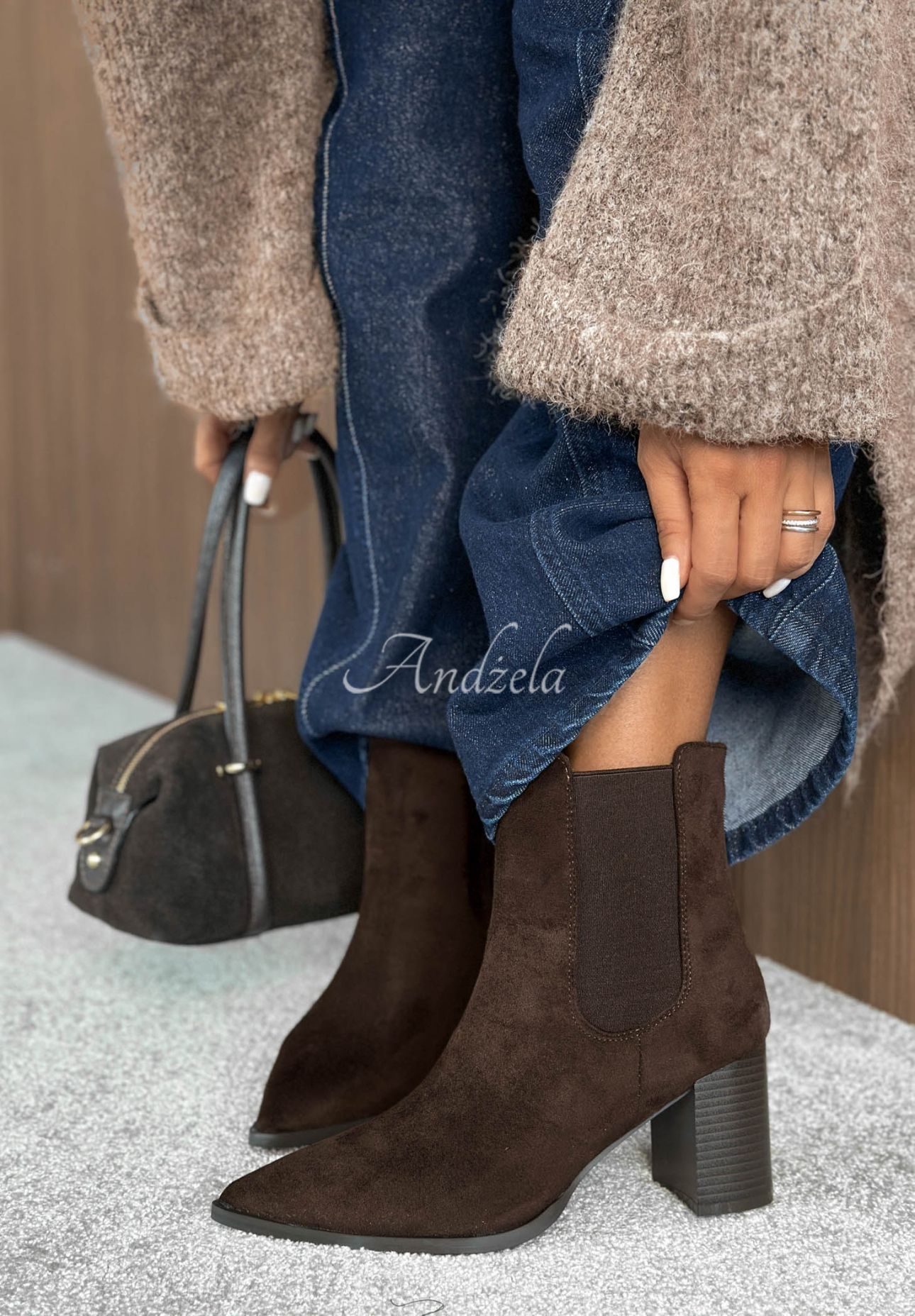 Botine din piele întoarsă cu vârf ascuțit Spiced Latte
