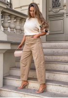 Pantaloni din denim mom fit z paskiem Never Change bej