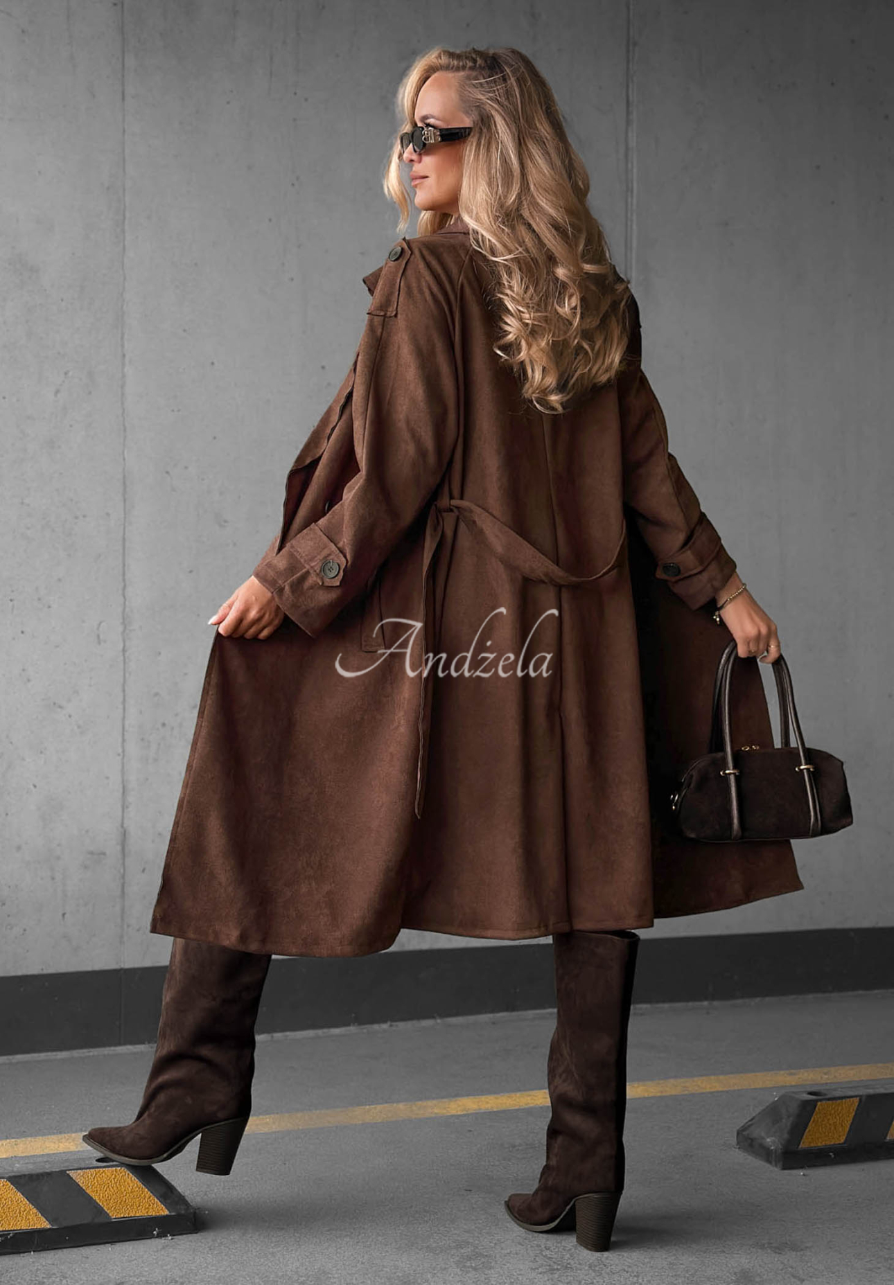 Trenci cu două rânduri din piele întoarsă cu curea Autumn Honey