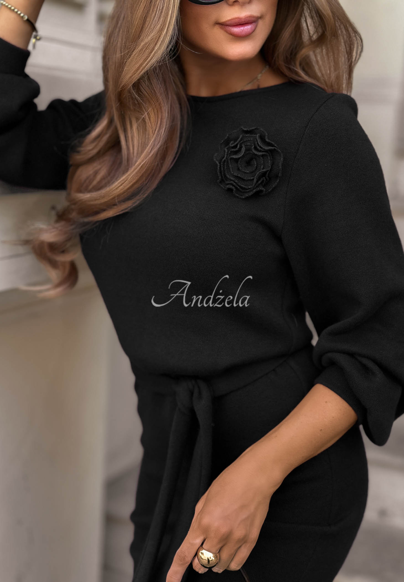 Rochie tricotată din vâscoză cu floare No Question
