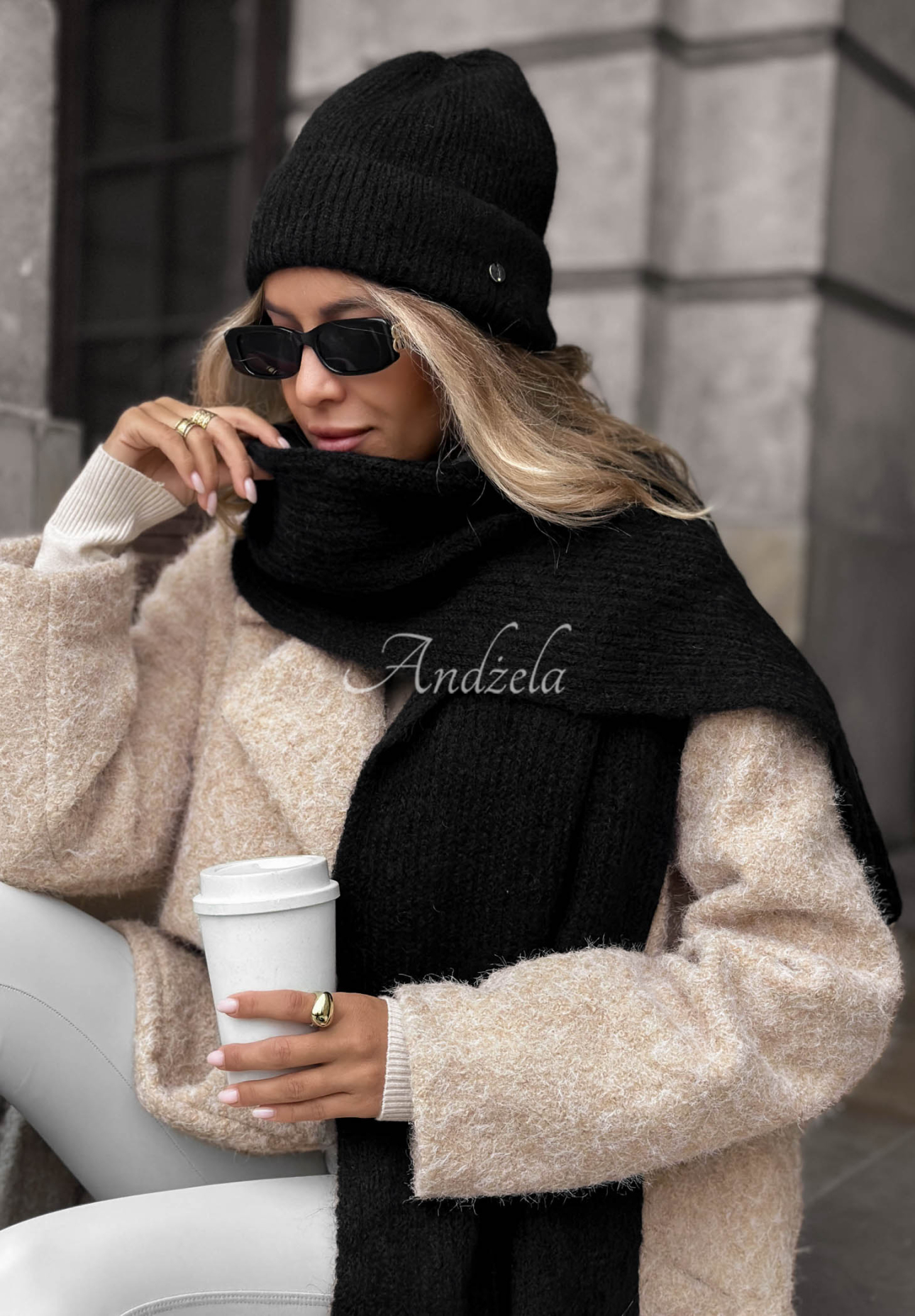 Căciulă cu lână merino și mohair Snowfall Charm
