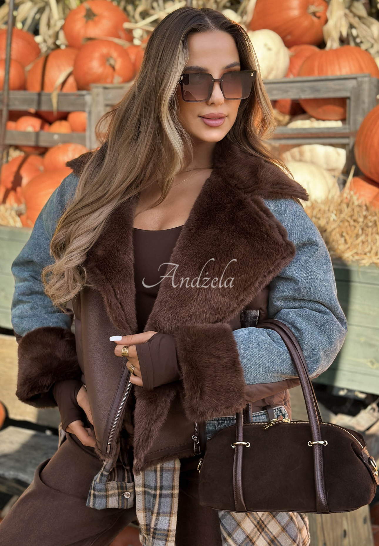 Geacă bomber matlasată cu mâneci din denim și blăniță Icy Desire