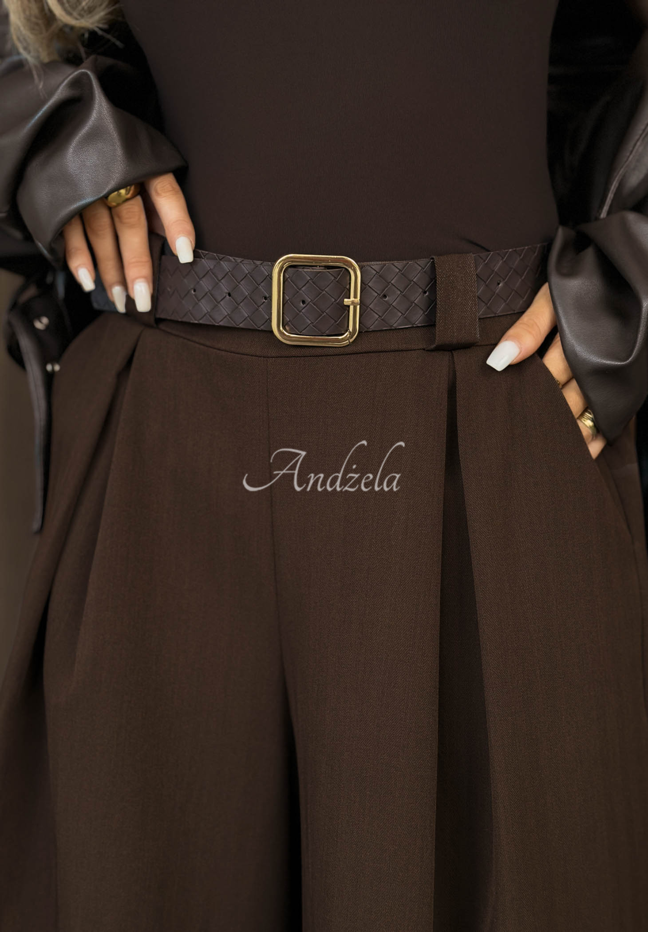 Pantaloni din material textil wide leg cu curea Simple Elegance