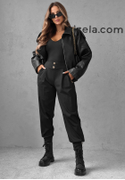 din material textil Pantaloni joggery z guzikami Divine Charm negre