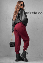 din material textil Pantaloni joggery z guzikami Divine Charm negre