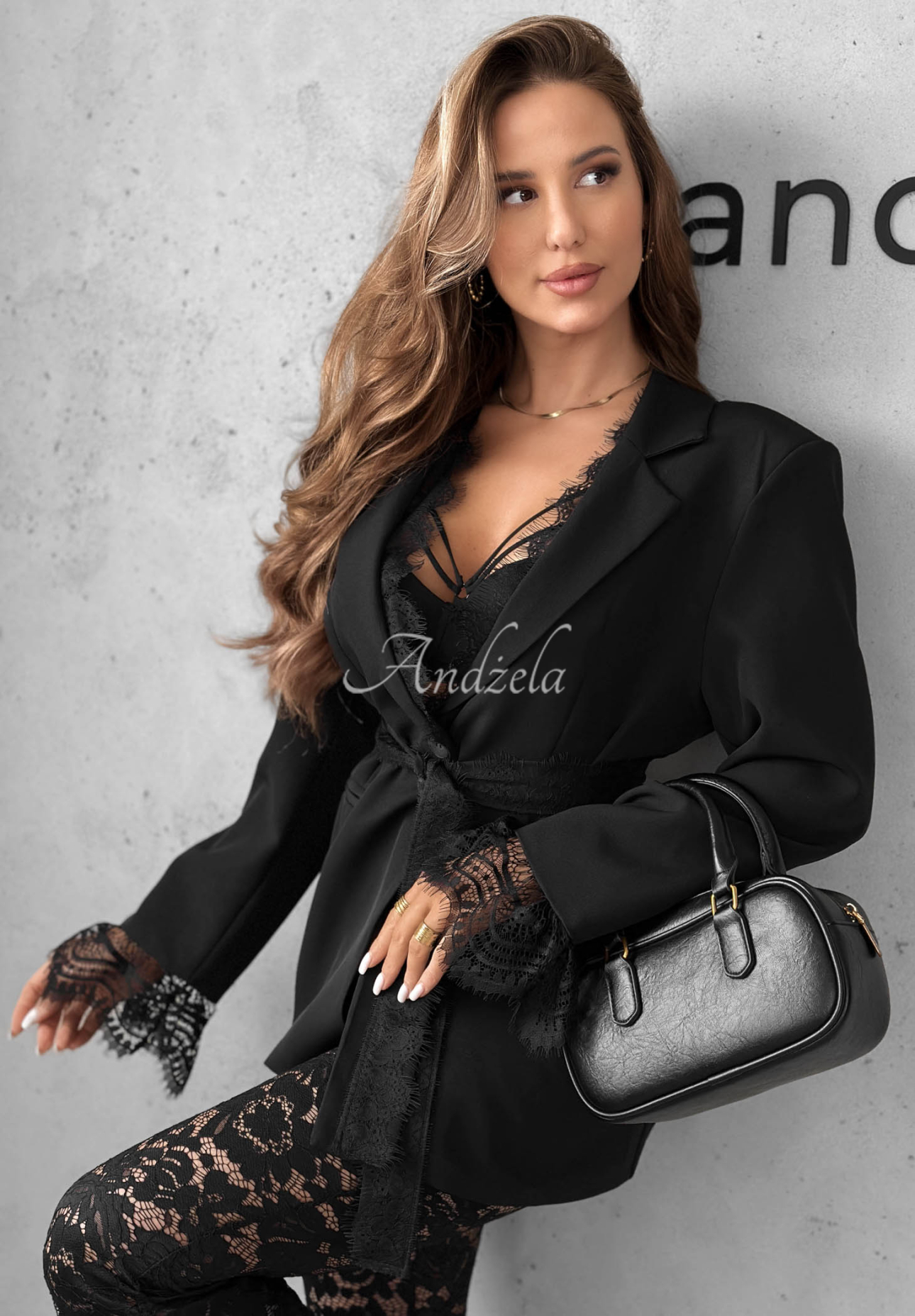 Sacou elegant cu accente din dantelă Misty Muse