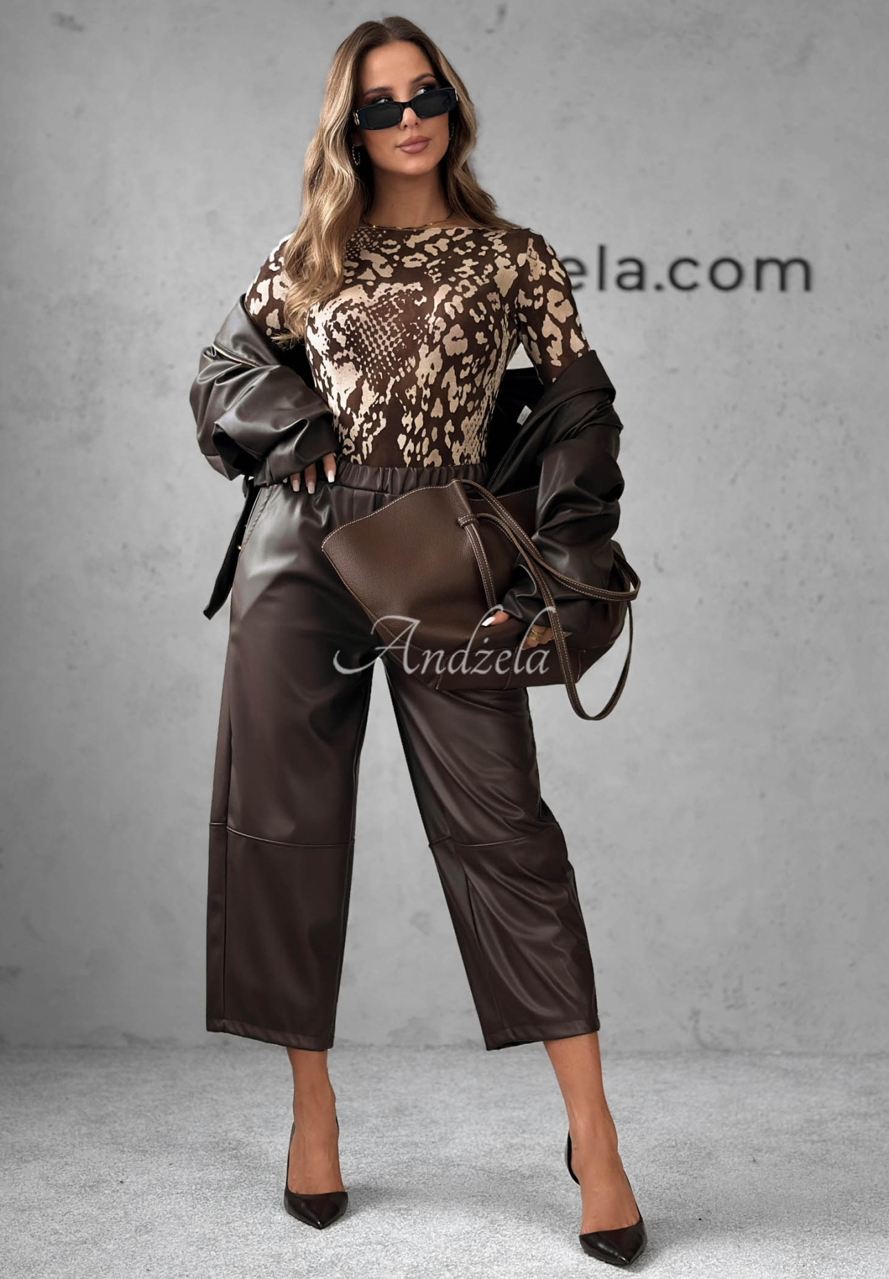 Pantaloni mom fit din piele Warm Vanilla