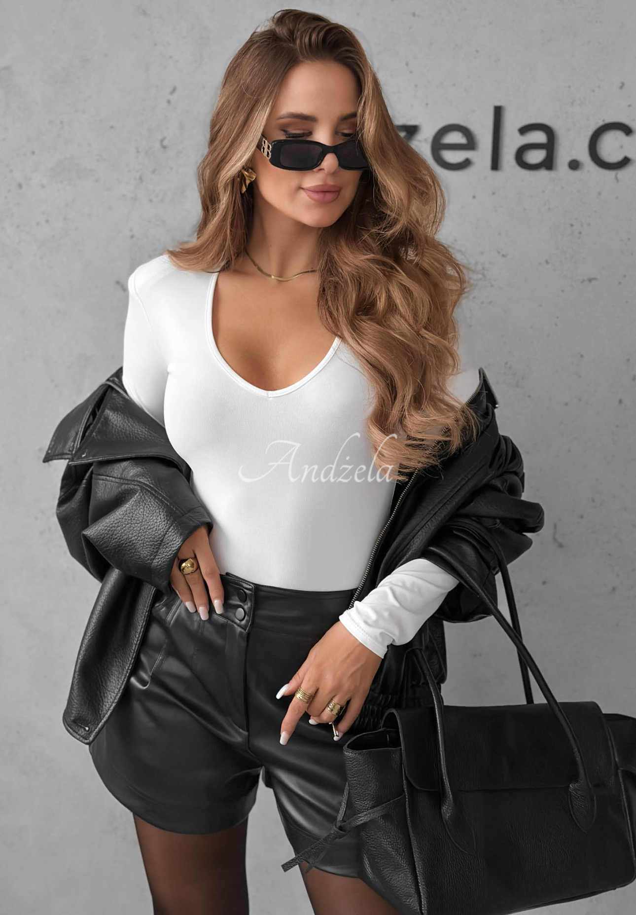 Bluză cu mânecă lungă și decolteu Main Girl ecru