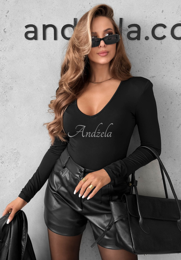 Bluză cu m&acirc;necă lungă și decolteu Main Girl negru