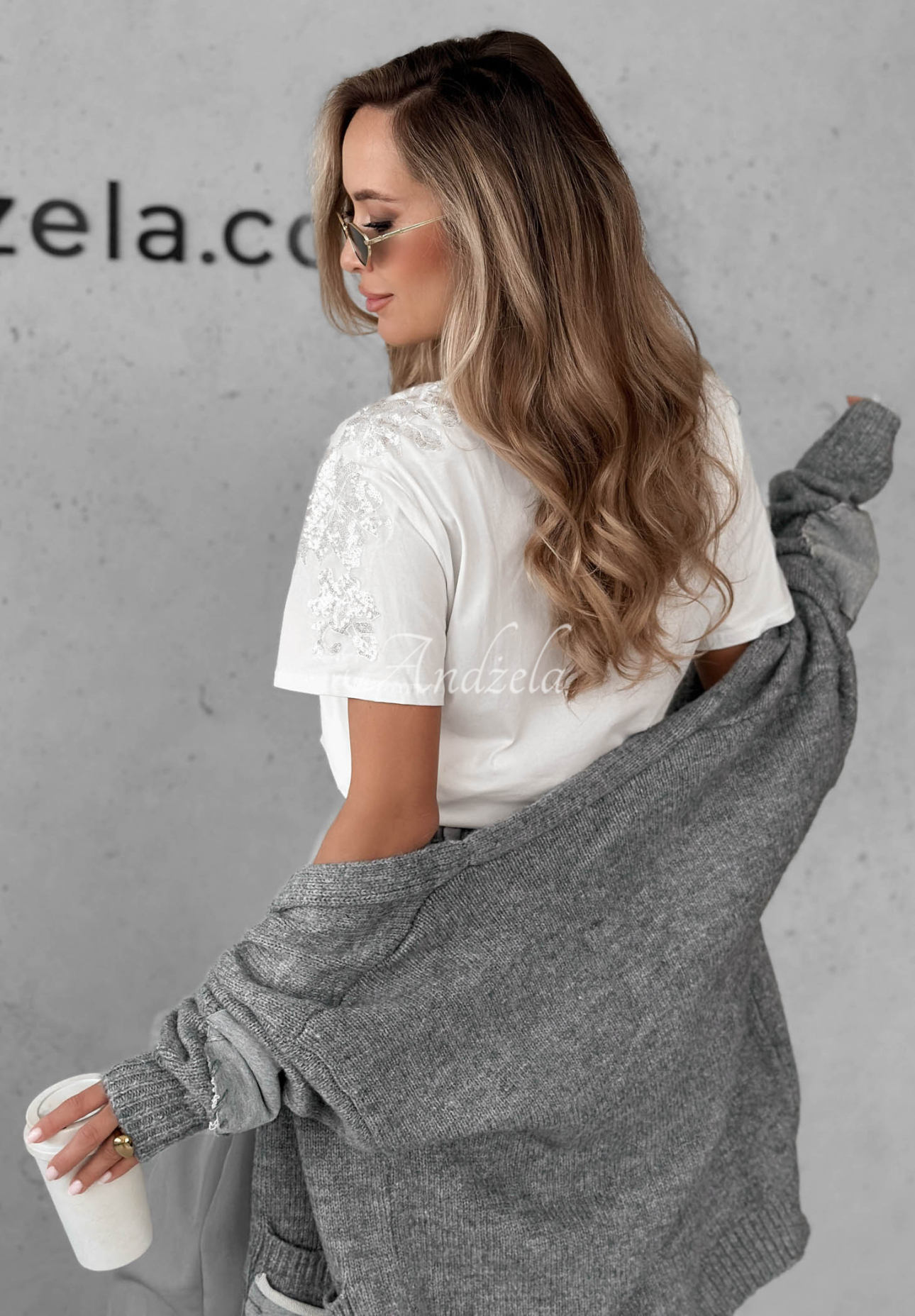Tricou din bumbac cu inscripție decorativă Favored