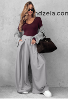 Bluză longsleeve z dekoltem Main Girl ciocolatie