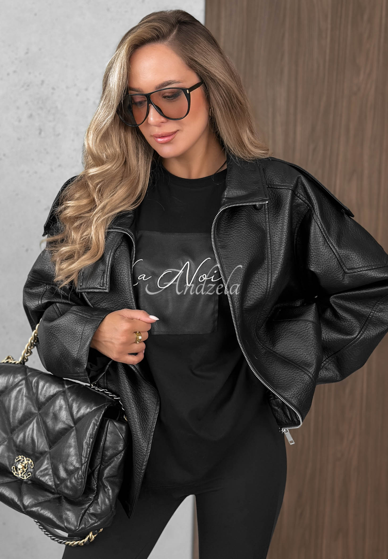 Tricou din bumbac cu aplicație decorativă This Happens