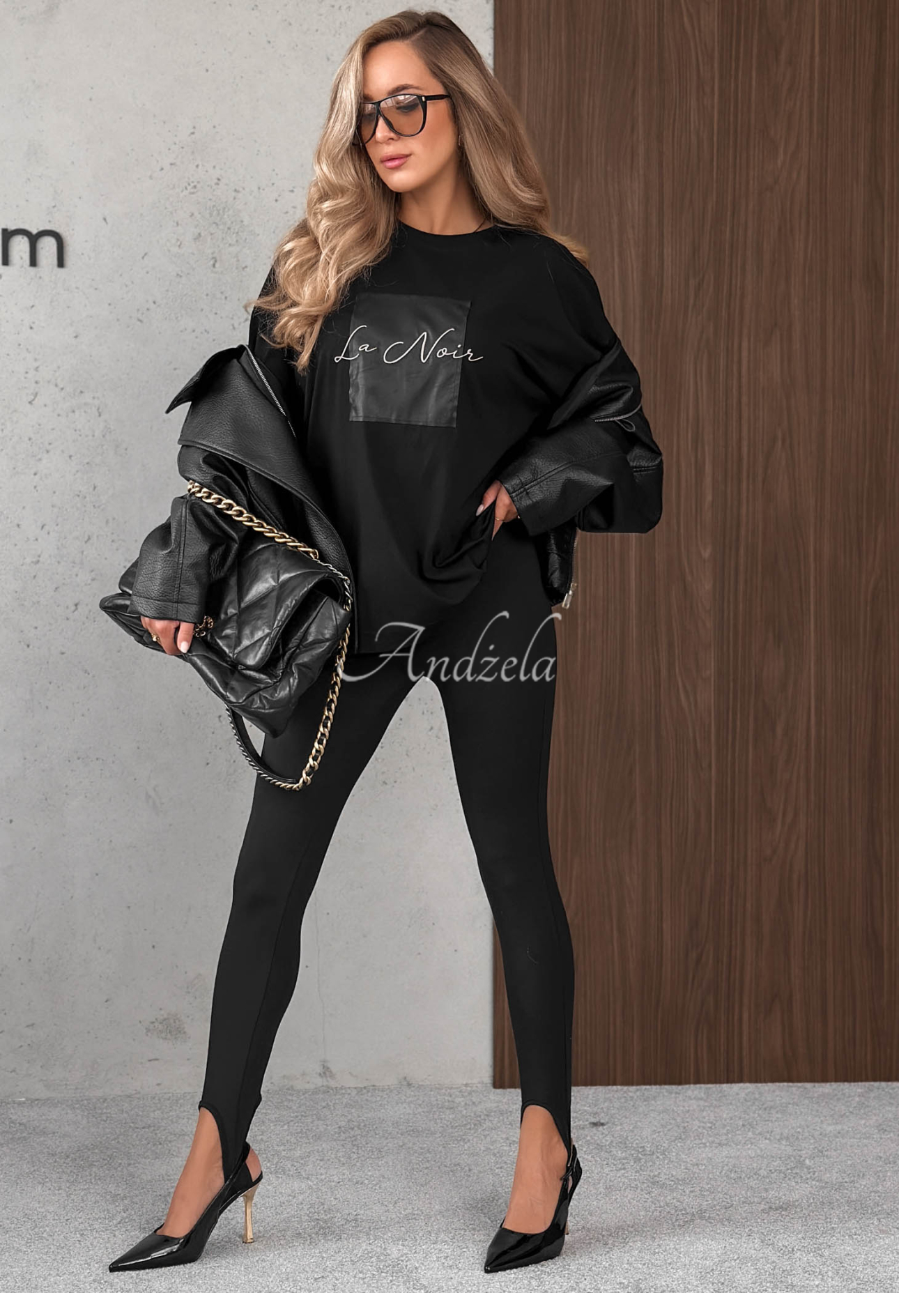 Tricou din bumbac cu aplicație decorativă This Happens