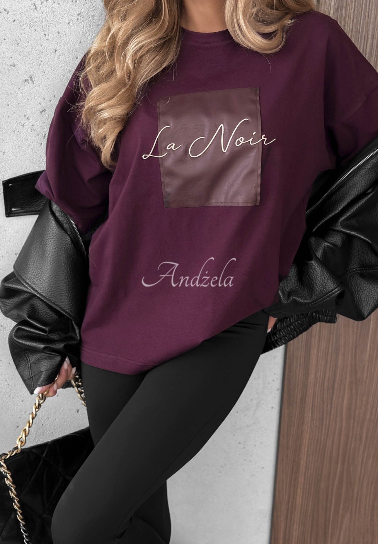 Tricou din bumbac cu aplicație decorativă This Happens
