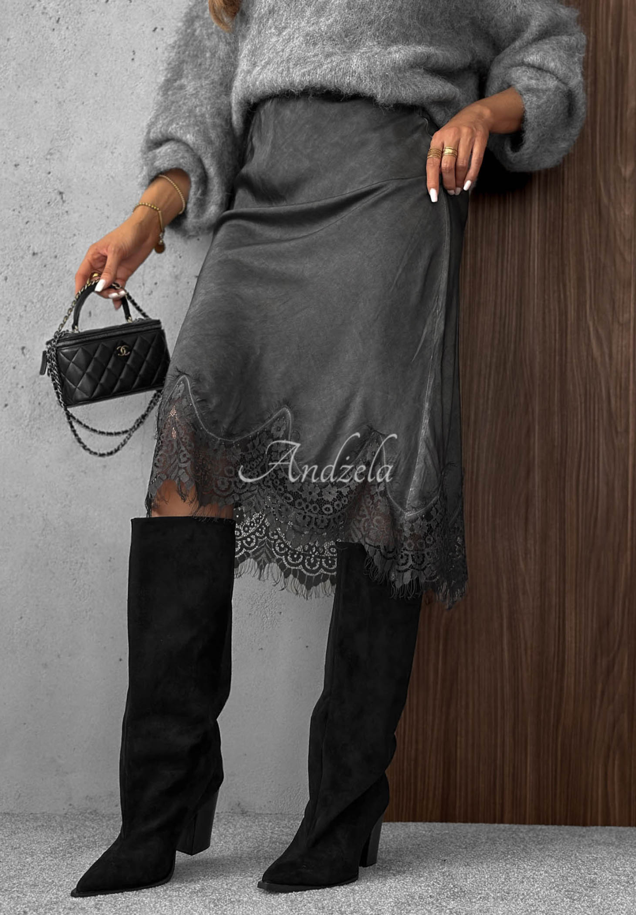 Fustă din satin și vâscoză cu dantelă Subtle Lace