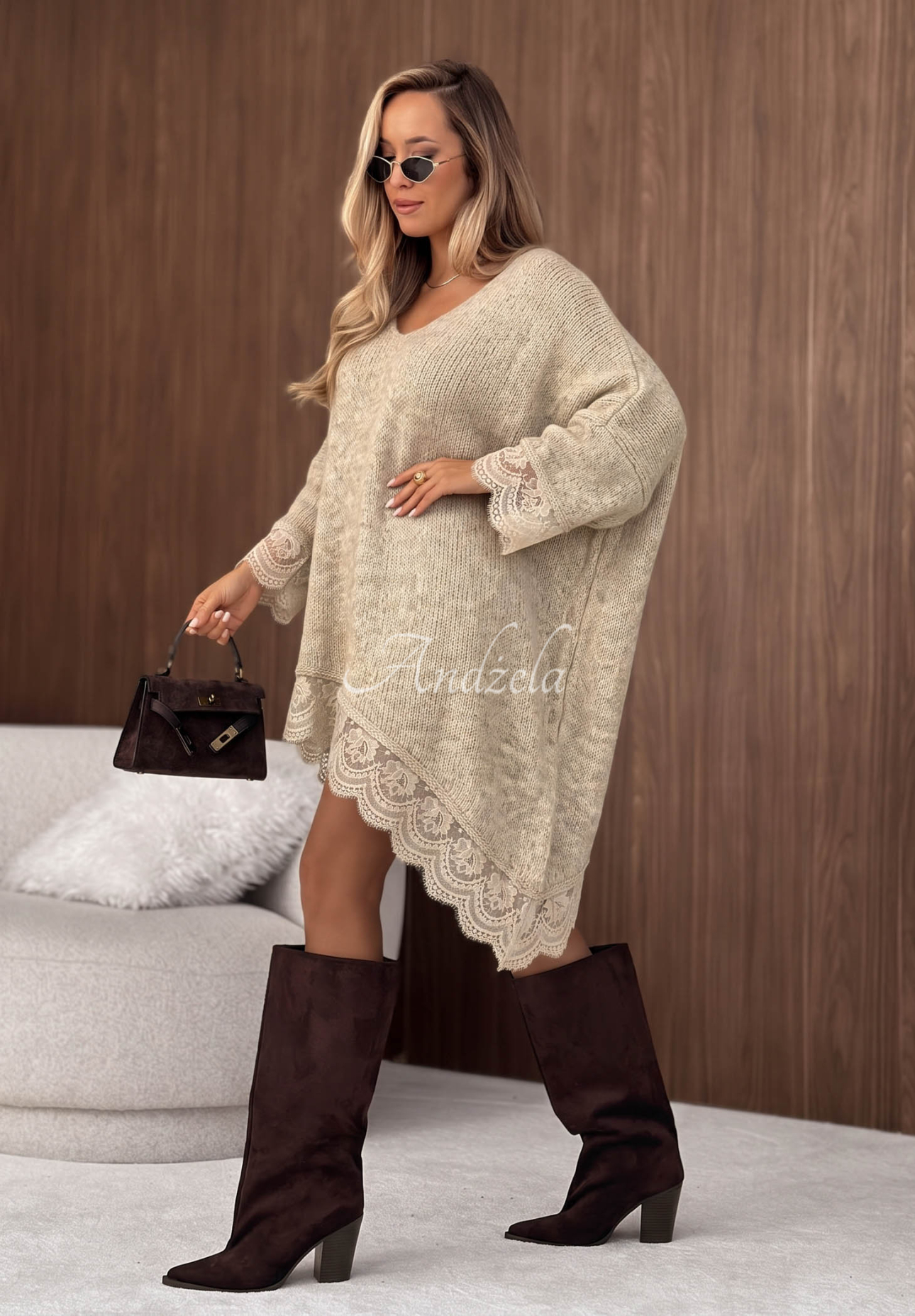 Pulover asimetric cu dantelă, din lână și vâscoză Sweet Seduction