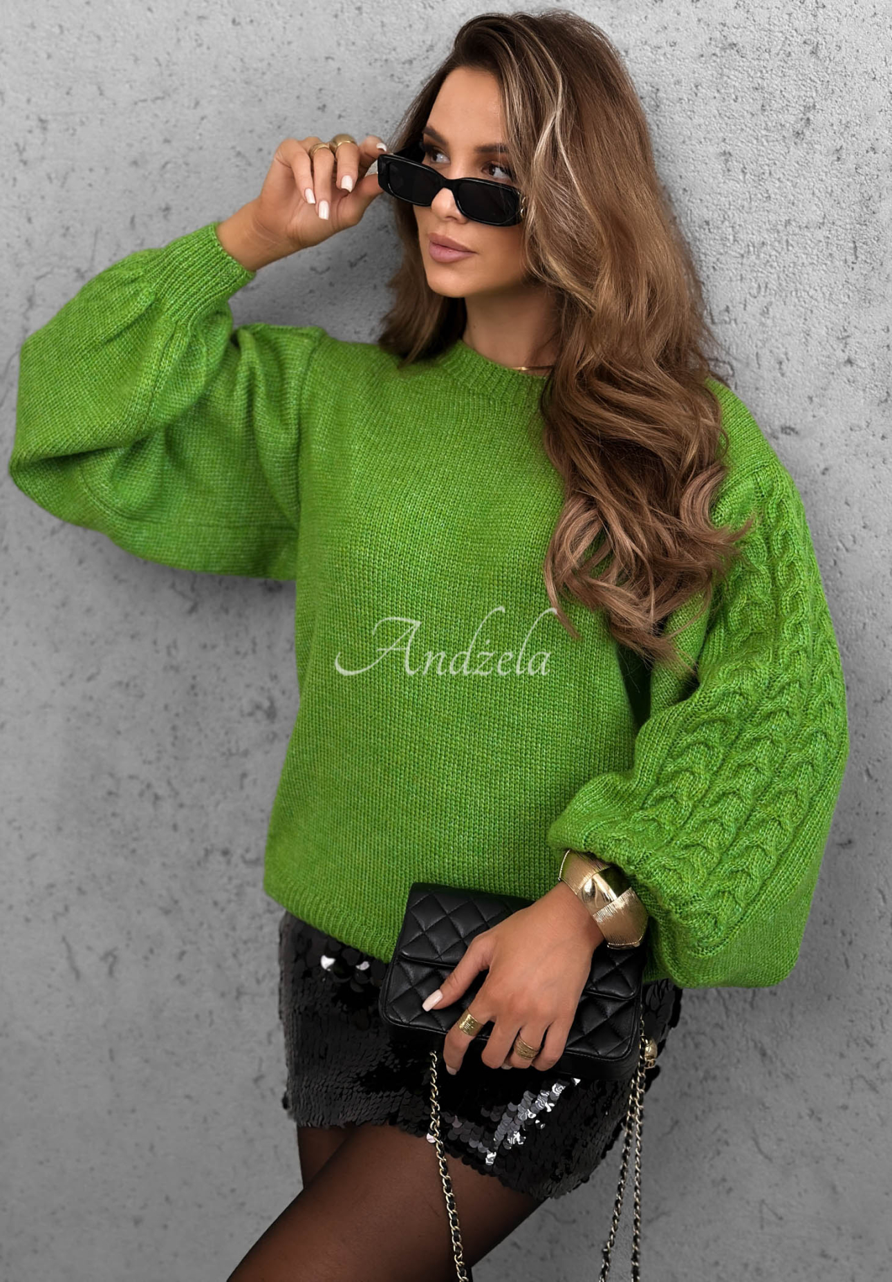 Sweter z wełną z ozdobnie plecionymi rękawami Comfort First