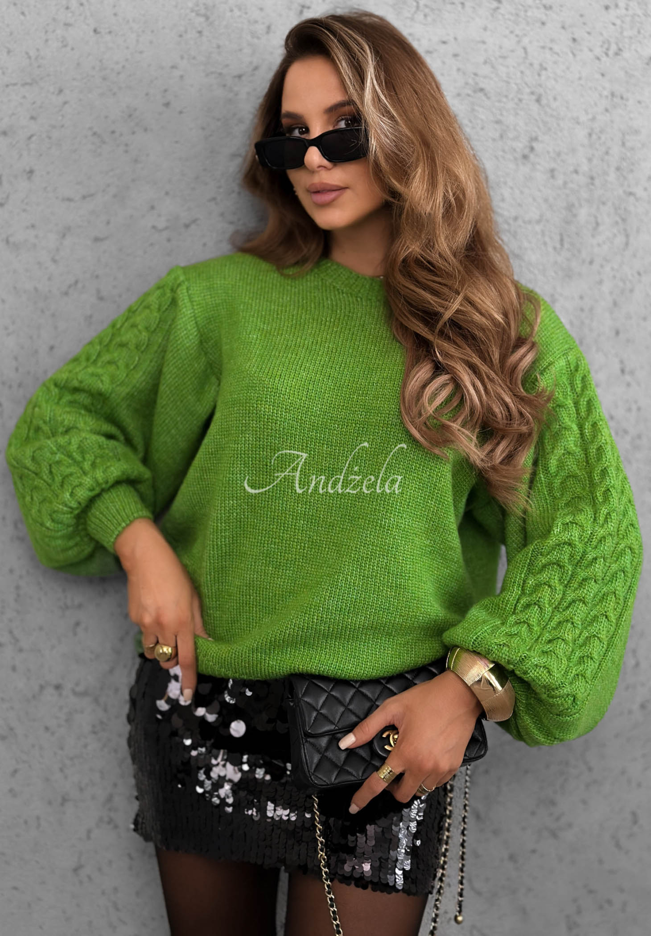Sweter z wełną z ozdobnie plecionymi rękawami Comfort First