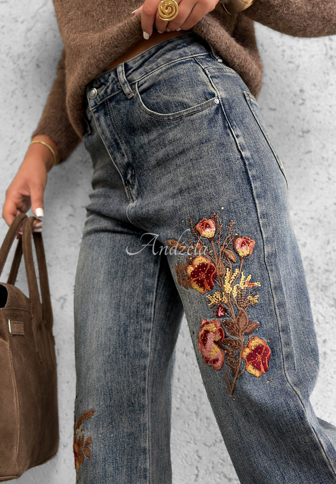 Blugi straight cu flori brodate Morning Flores