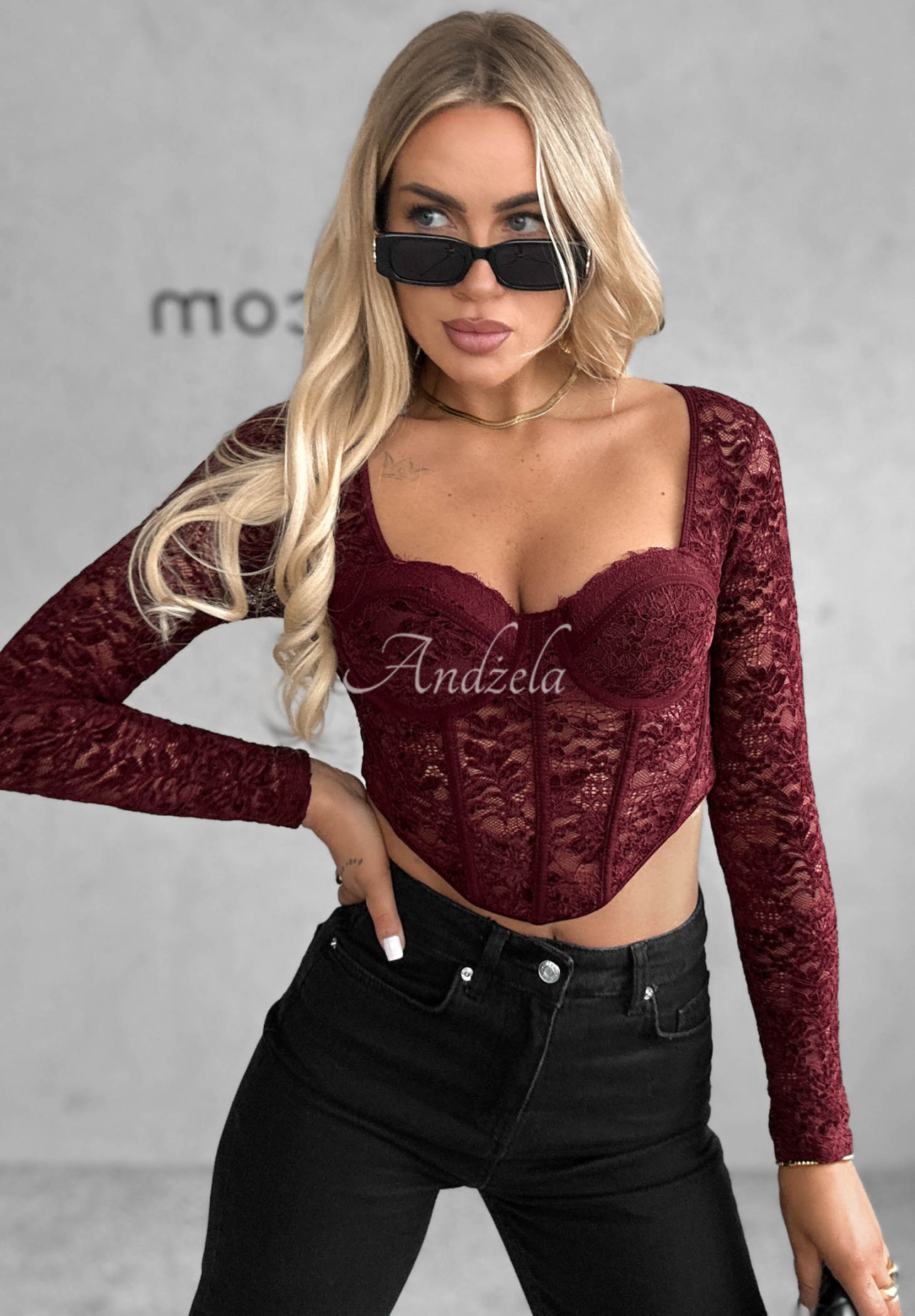 Top                 corset scurt din dantelă Last Dance