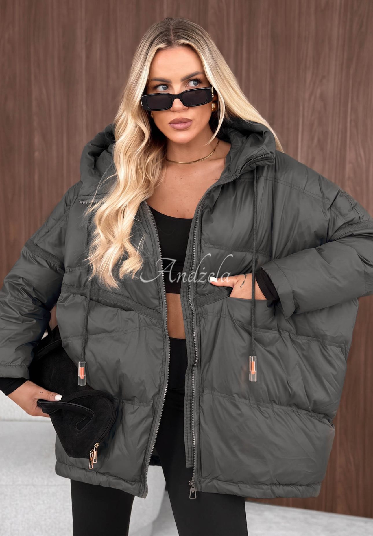 Geacă matlasată Coldest Of Times cu glugă