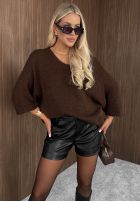 Pulover oversize z dekoltem Warm Affair ciocolatiu