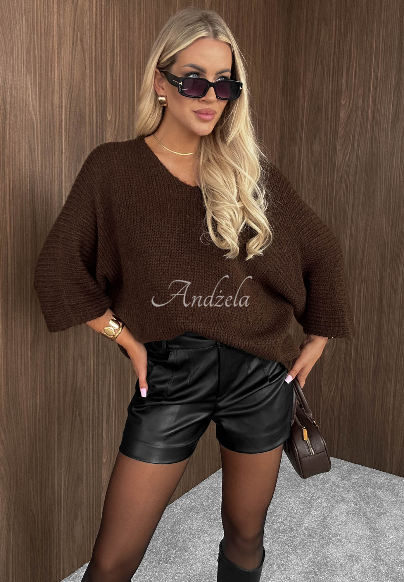 Pulover oversize cu decolteu Warm Affair