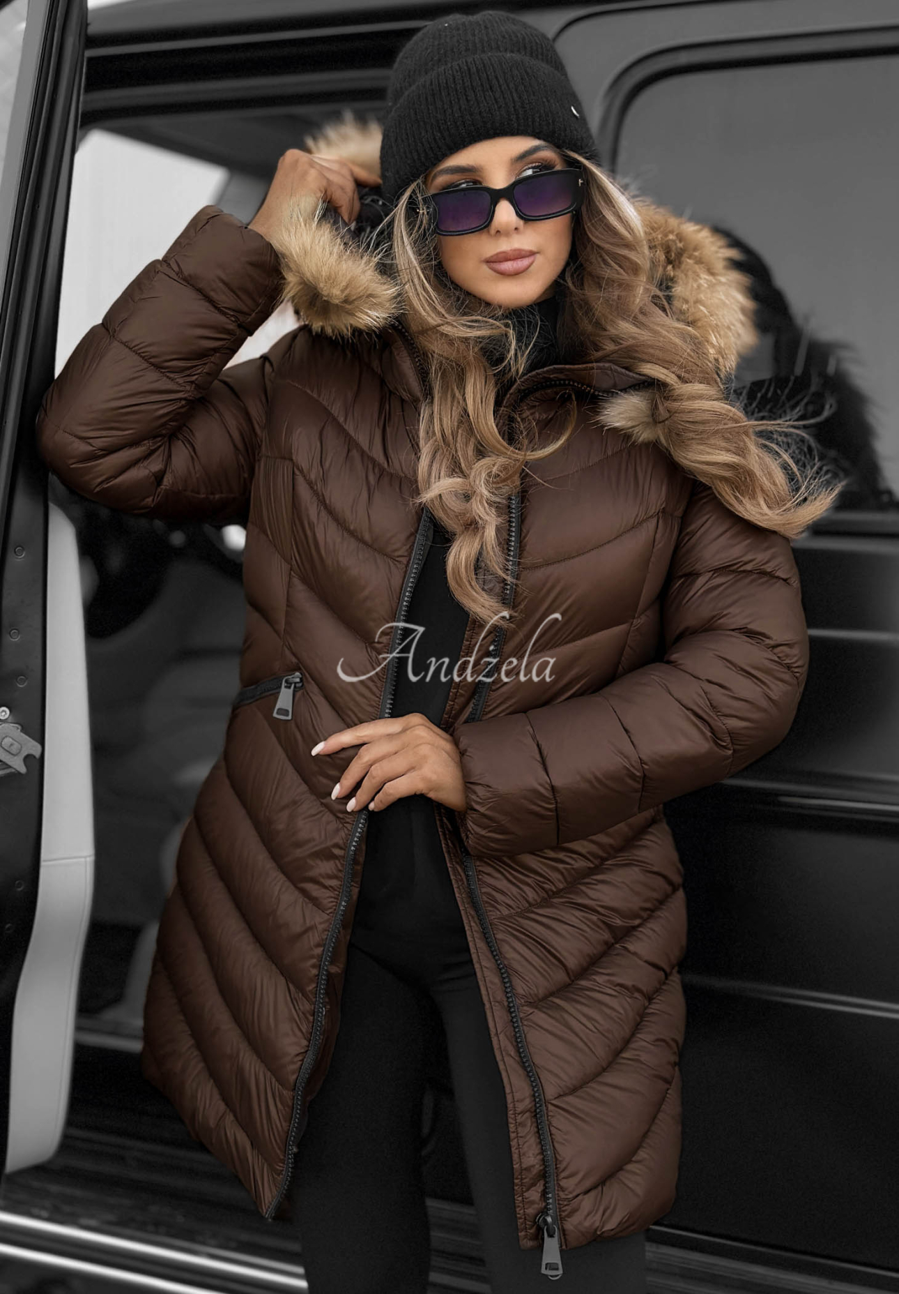 Geacă matlasată cu glugă Winter