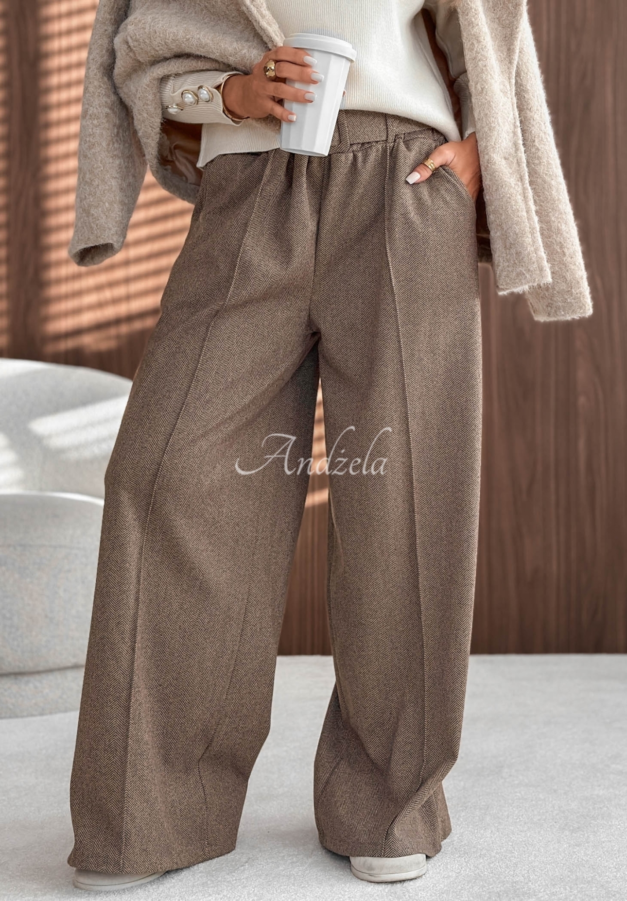 Pantaloni wide leg din viscoză cu cusături Warm Coffee