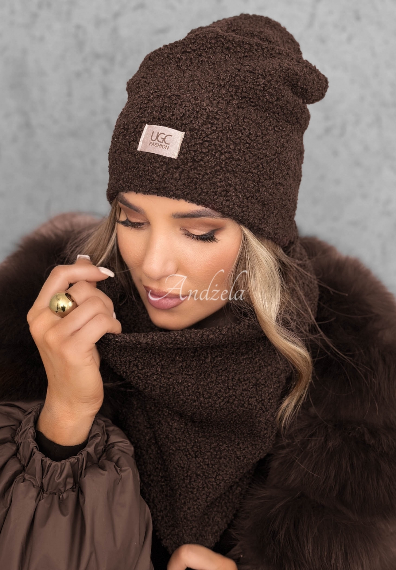 Set căciulă și guler tubular din imitație de lână de miel Winter Lady