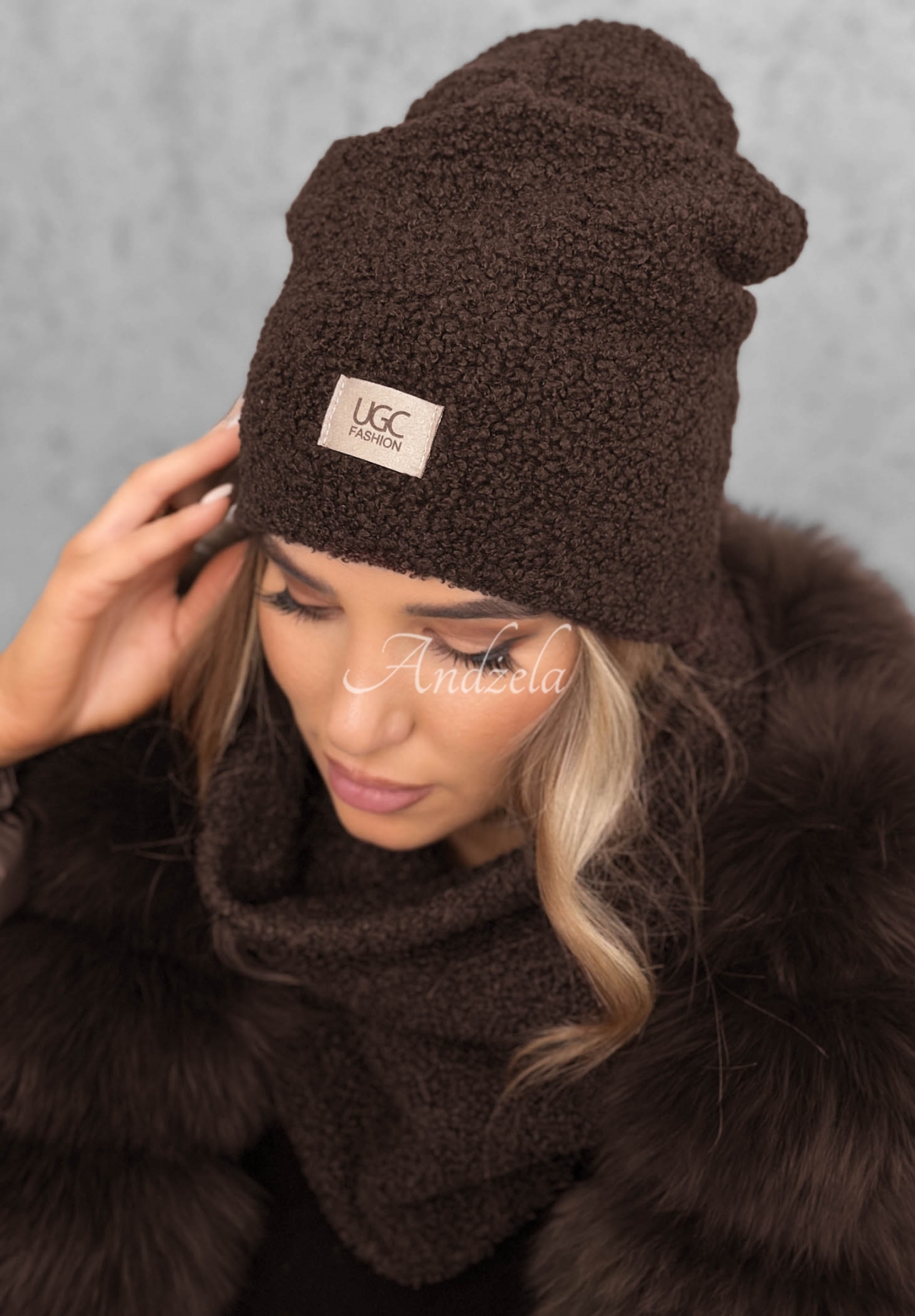 Set căciulă și guler tubular din imitație de lână de miel Winter Lady